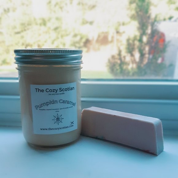 Pumpkin Caramel Vegan Candle & Soap Gift Bundle - Picture 1 of 7